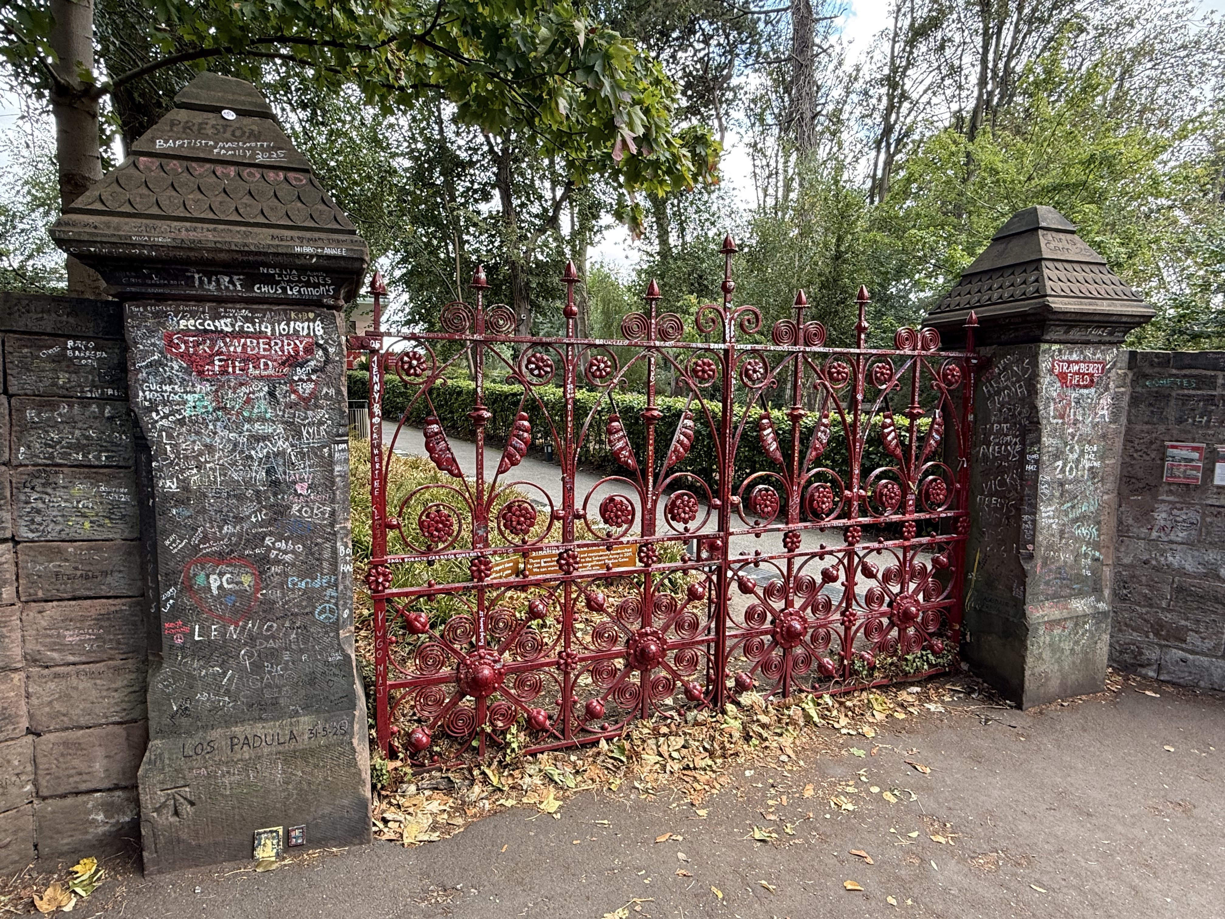 strawberry fields gate